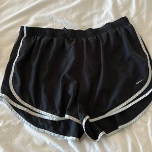 Plus size nike running short black 2x